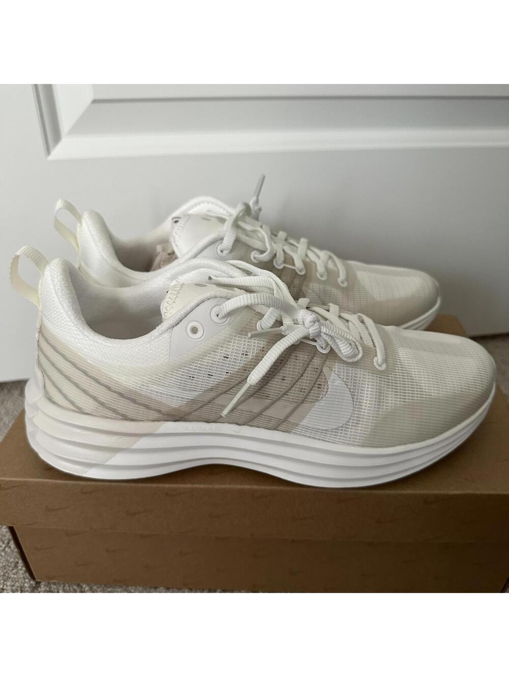 Nike Lunar Roam Sneaker Summit White/Phantom/Light Bone NIB Size M 8.5 / W 10
